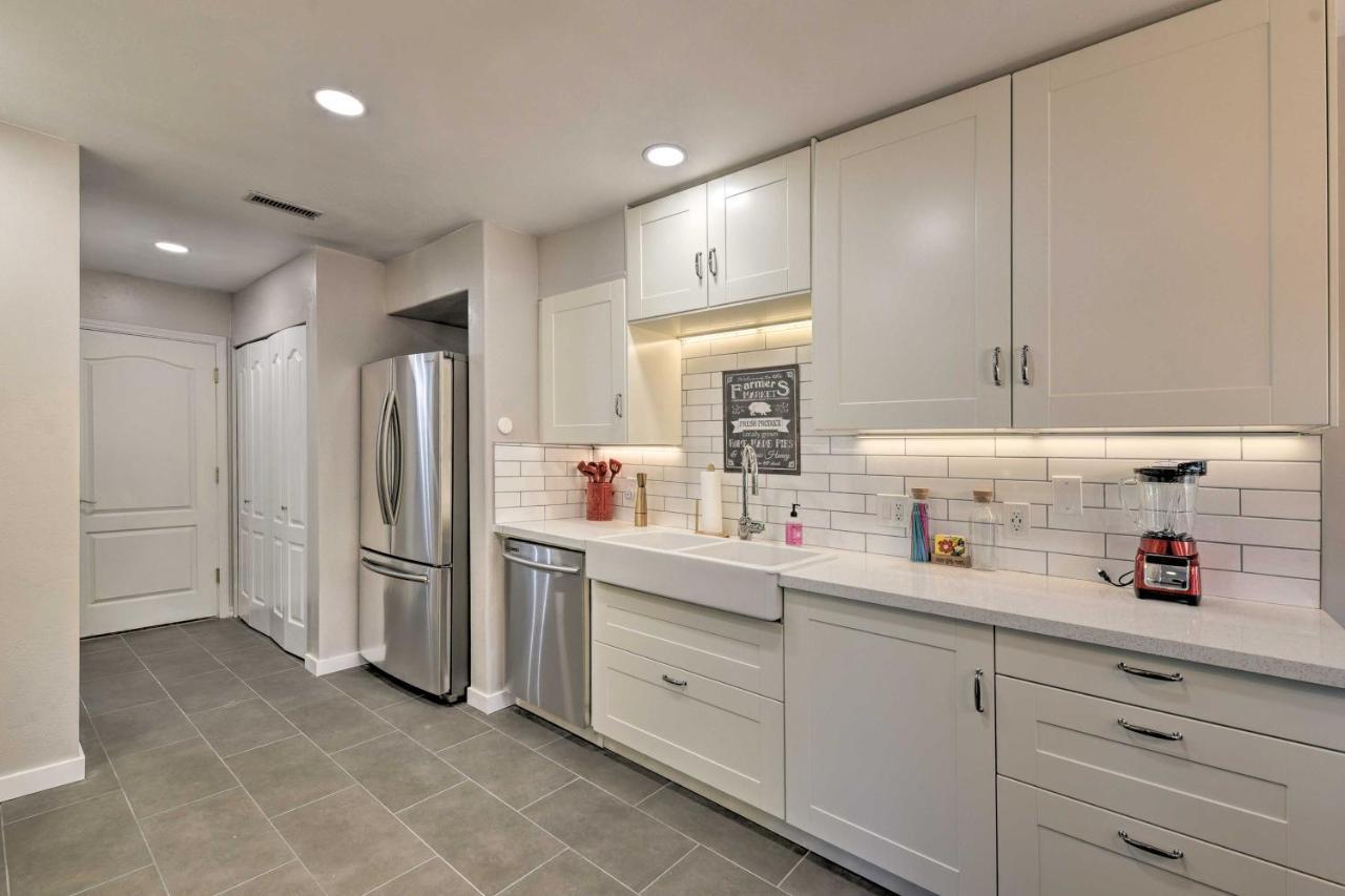 Modern Flagstaff Home With Bbq Walk Downtown! Exterior photo